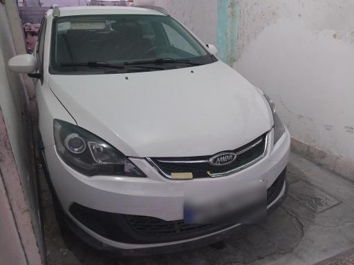 عکس نمایشگاه اتومبیل احمدی