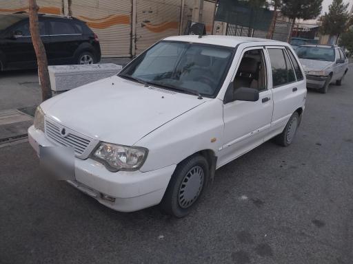 عکس نمایشگاه اتومبیل احمدی