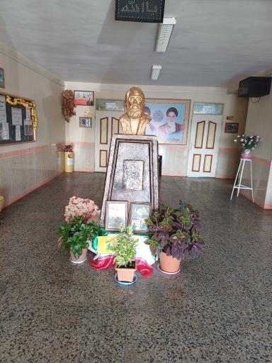 عکس دبیرستان شاهد شهید دوستان