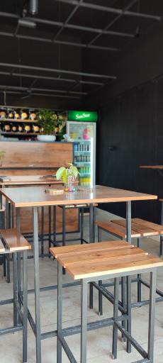 عکس کافه انزو