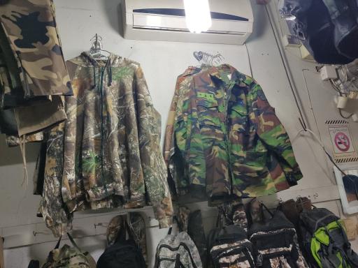 عکس فروشگاه اسلحه و مهمات شوکا