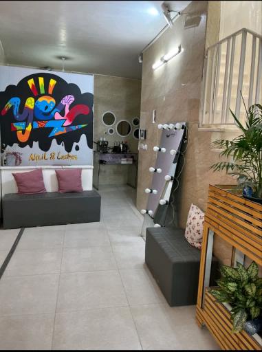 عکس خانه ناخن و مژه آزاده براتی 