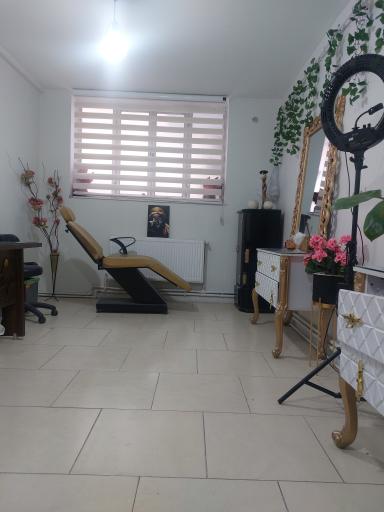 عکس سالن زیبایی مهر آرا