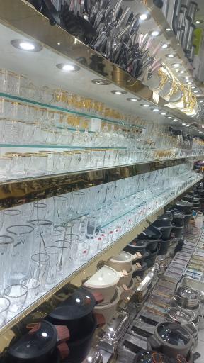 عکس فروشگاه صادقی