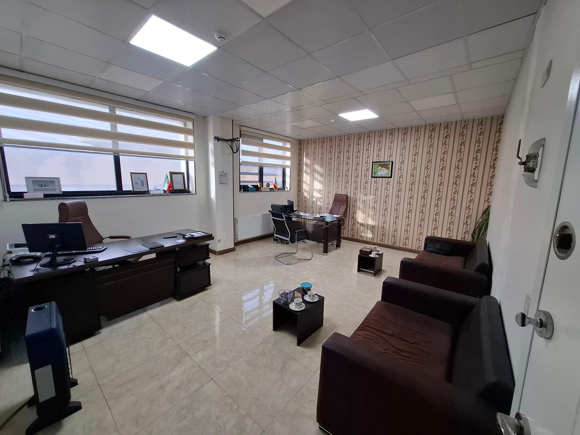 عکس دفتر اسناد رسمی ۱۰۰