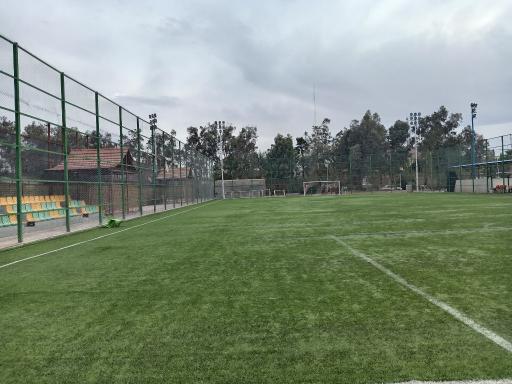 عکس زمین چمن مصنوعی آکادمی سنگ آهن