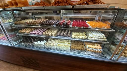 عکس کافه قنادی نیشکر پلاس