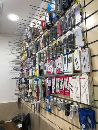 عکس یارا موبایل 