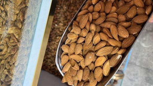 عکس آجیل و خشکبار امیر 
