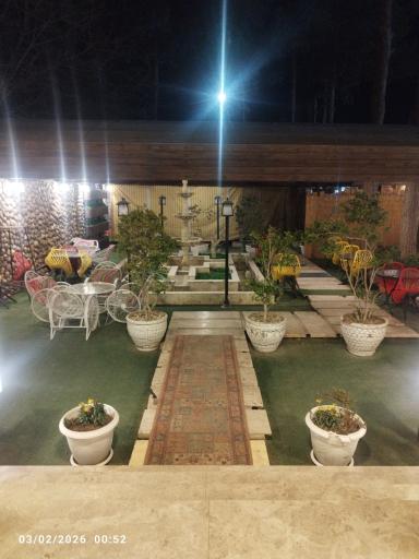 عکس باغ رستوران پارسیان