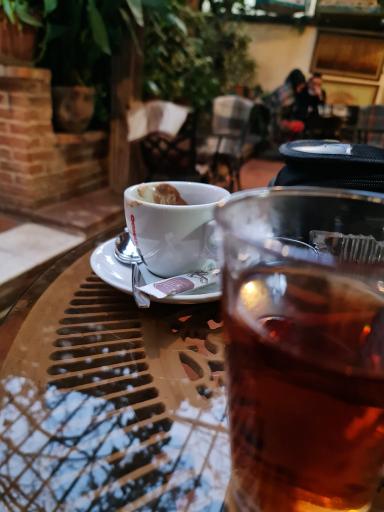 عکس کافه نقش وصال