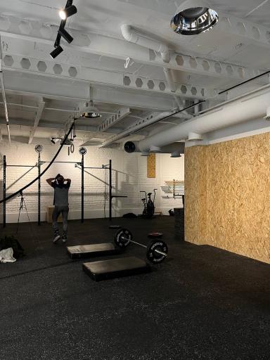 عکس باشگاه ورزشی ام جیم