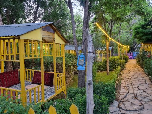 عکس کافه باغ سردیس