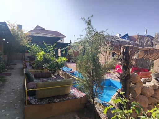 عکس کافه کاهگلی 