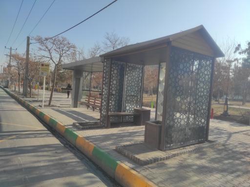 عکس ایستگاه اتوبوس پارک امت