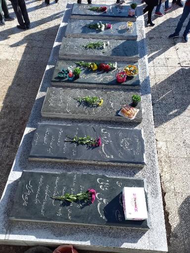 عکس آرامستان خاندان خانی