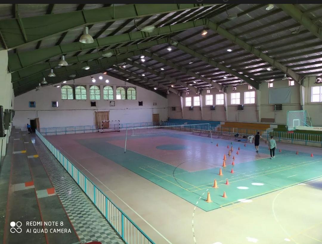 عکس سالن ورزشی