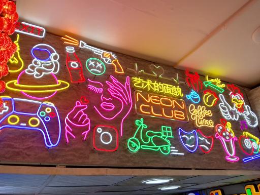 عکس تابلو ساز و برش لیزر سیمای هنر