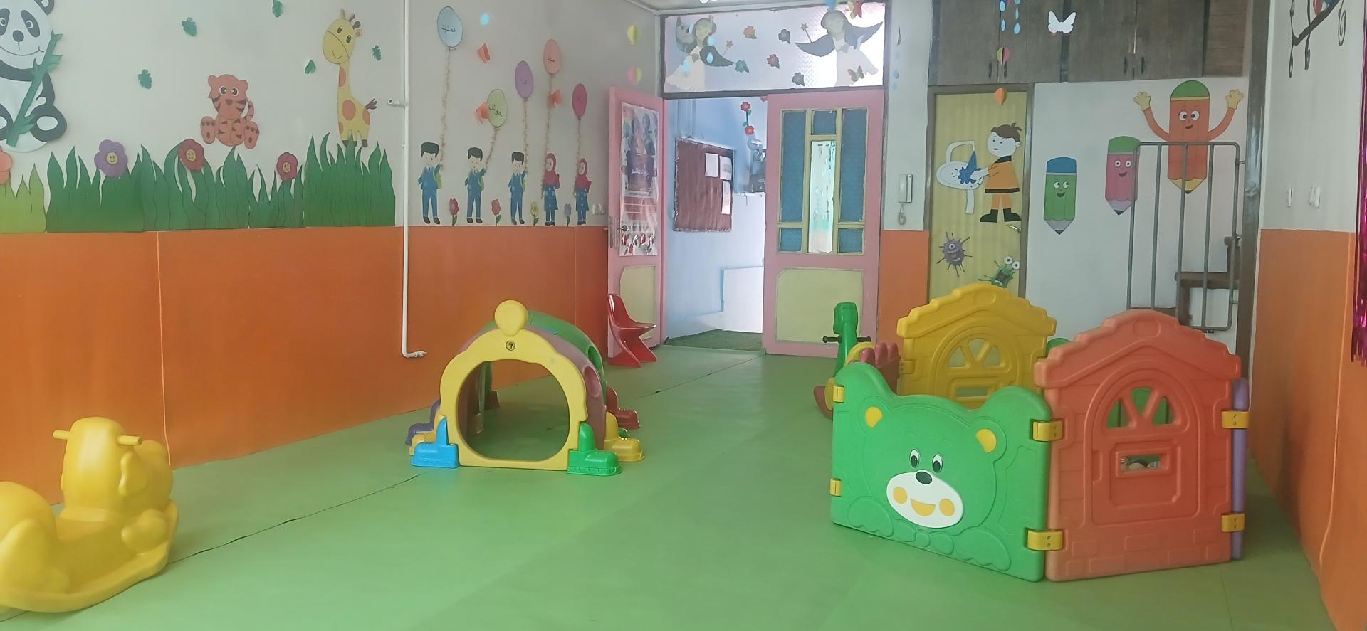 عکس مهد کودک و پیش دبستانی بوژان