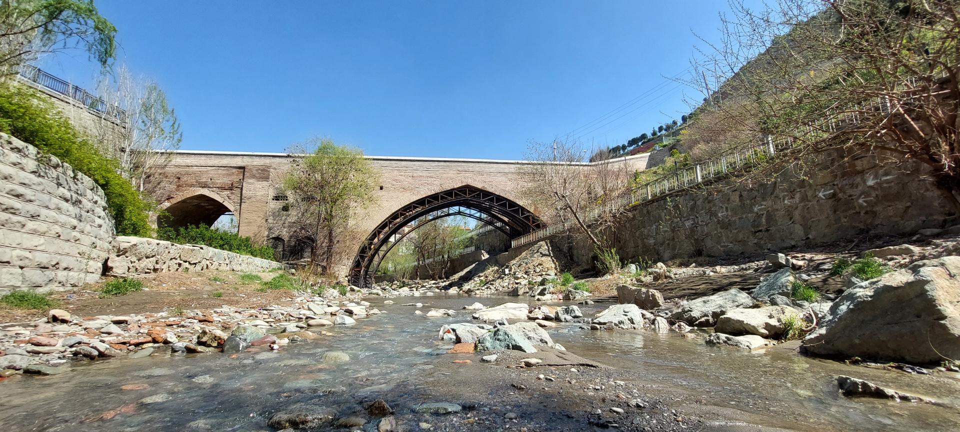 عکس پل تاریخی شاه عباسی