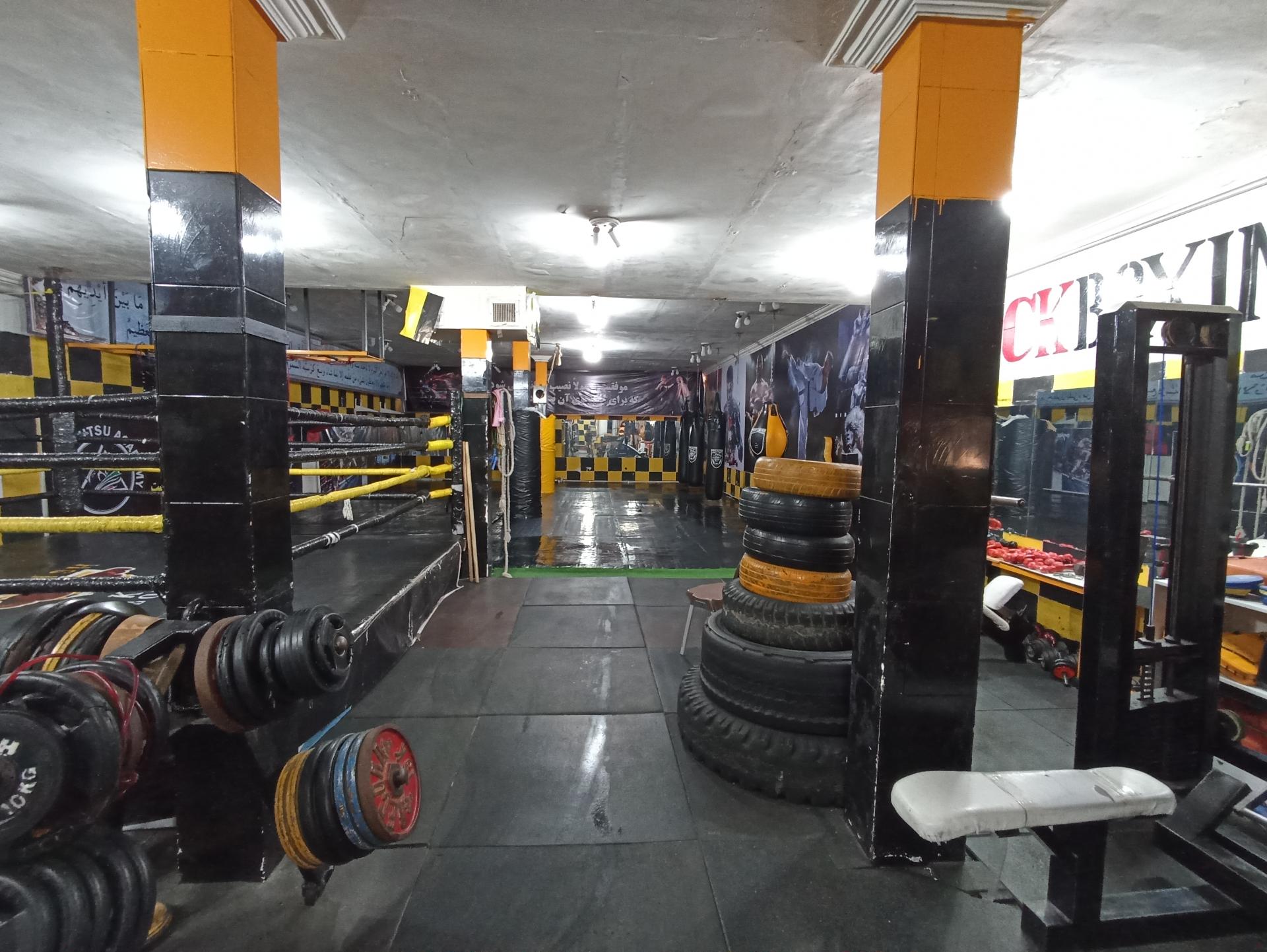 عکس آکادمی هنرهای رزمی آذرخش