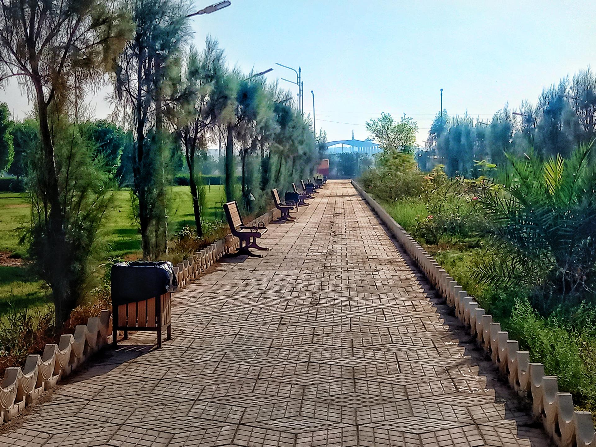 عکس پارک مهر و ماه