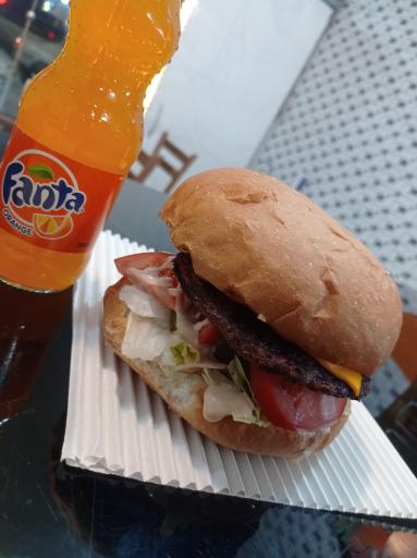 عکس فست فود بلوط 