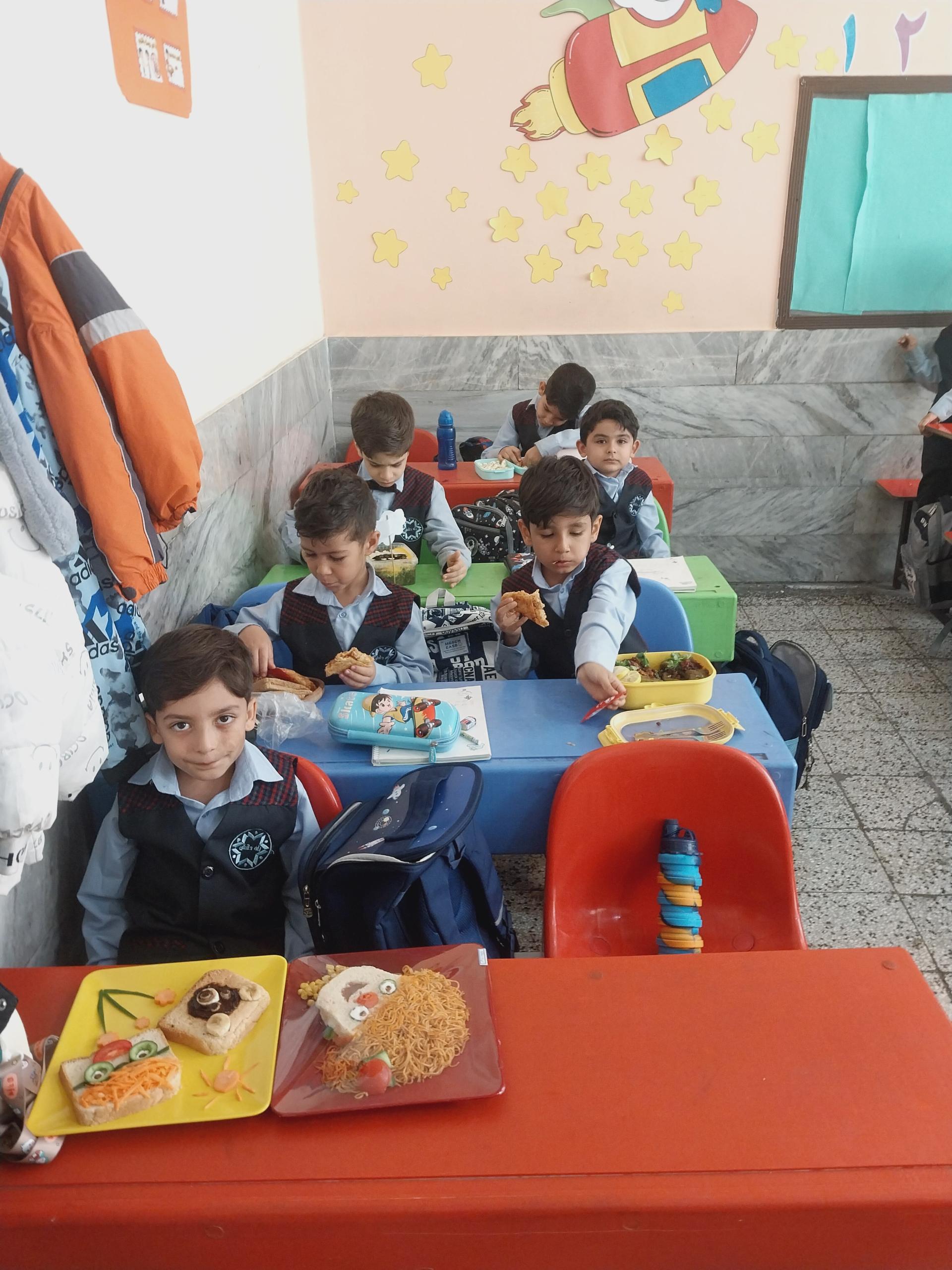 عکس مدرسه ابتدایی پسرانه غیردولتی راه دانش ۱