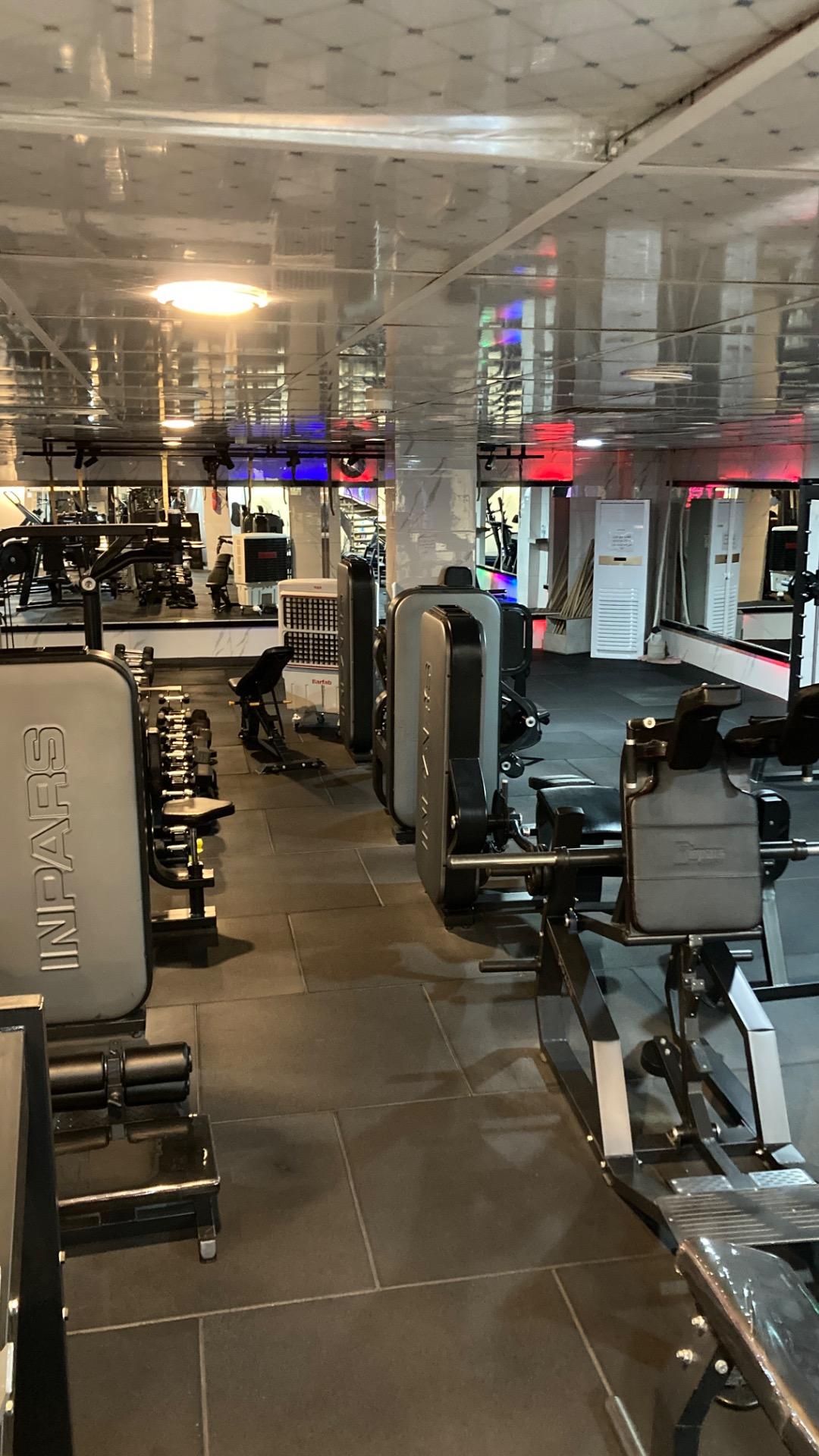 عکس باشگاه بدنسازی رویال (بانوان)