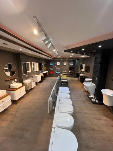 عکس فروشگاه تاسیسات فن تو فن