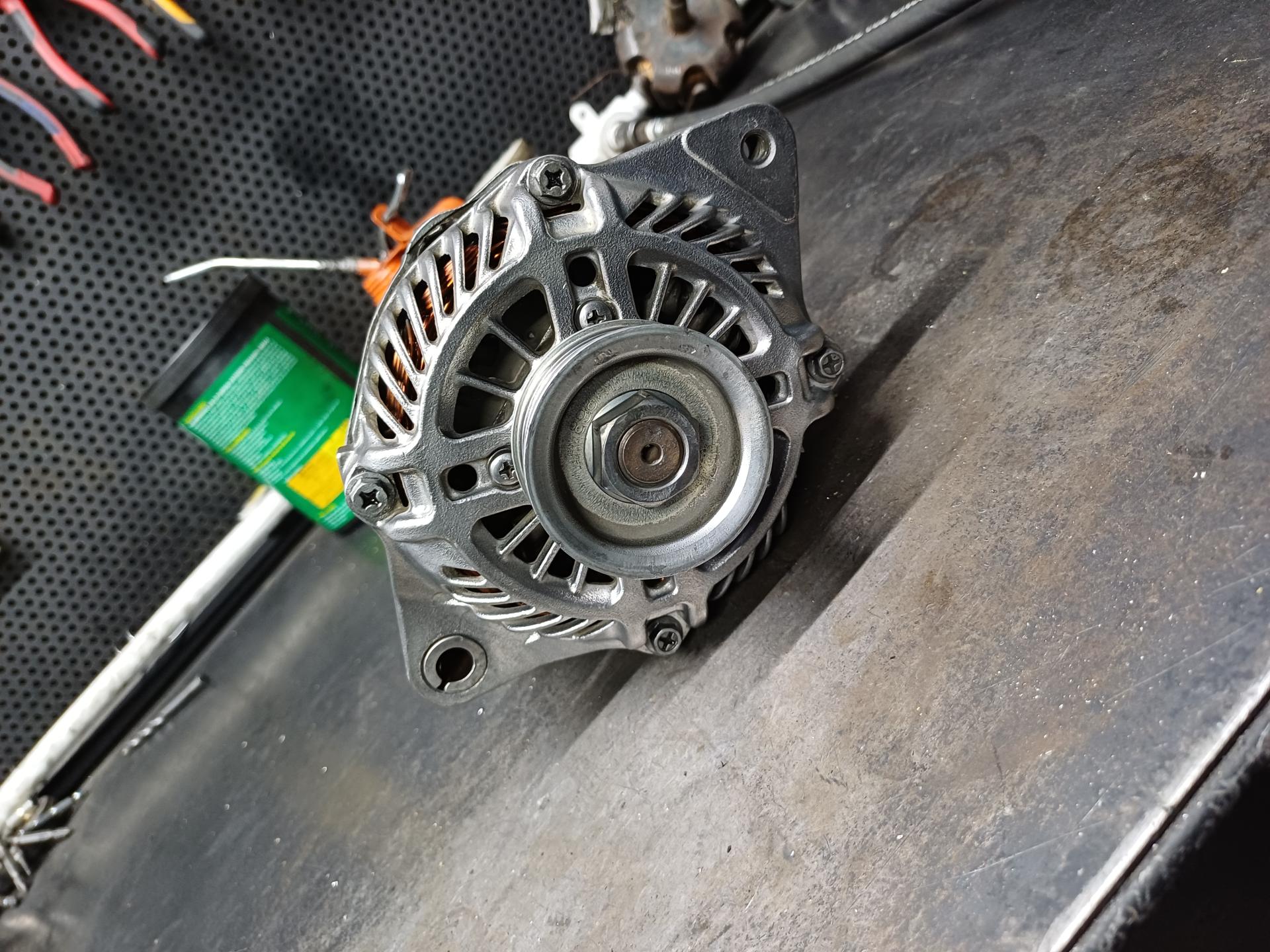 عکس تعمیرات تخصصی استارت و دینام جواد