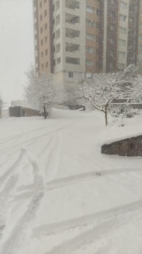 عکس برج الماس و یاقوت