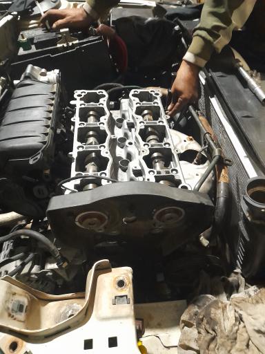 عکس تعمیرگاه مکانیکی فرشاد