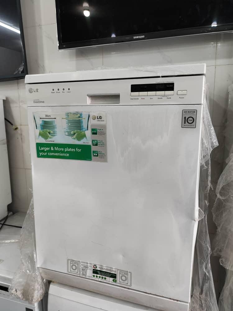 عکس تعمیرات یخچال لباسشویی اتومات تمام قاسم آباد 