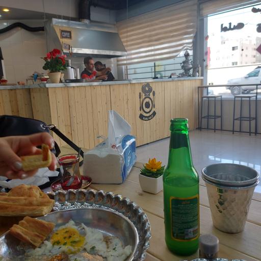 عکس کافه صبحانه نیمرو