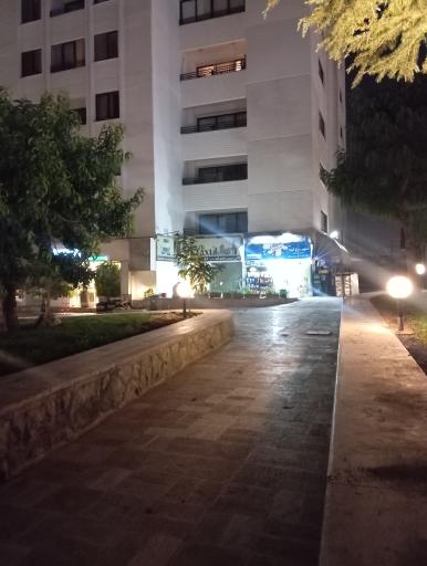 عکس سوپرارکت برج الهیه