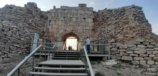 عکس دریاچه گنج (سراب تخت سلیمان)