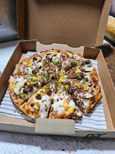 عکس پیتزا و ساندویچ علی 