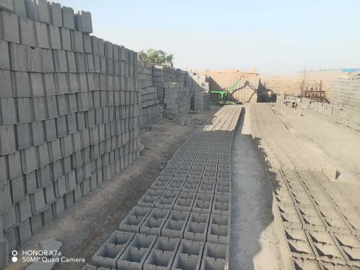 عکس بلوکه زنی کارگزار
