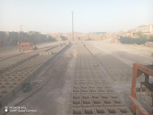 عکس بلوکه زنی کارگزار