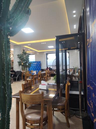 عکس رستوران اکبر جوجه برادران کلبادی