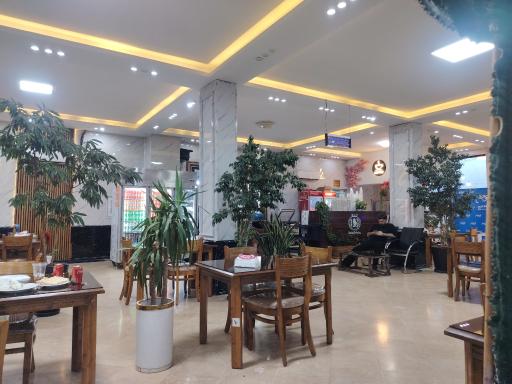 عکس رستوران اکبر جوجه برادران کلبادی