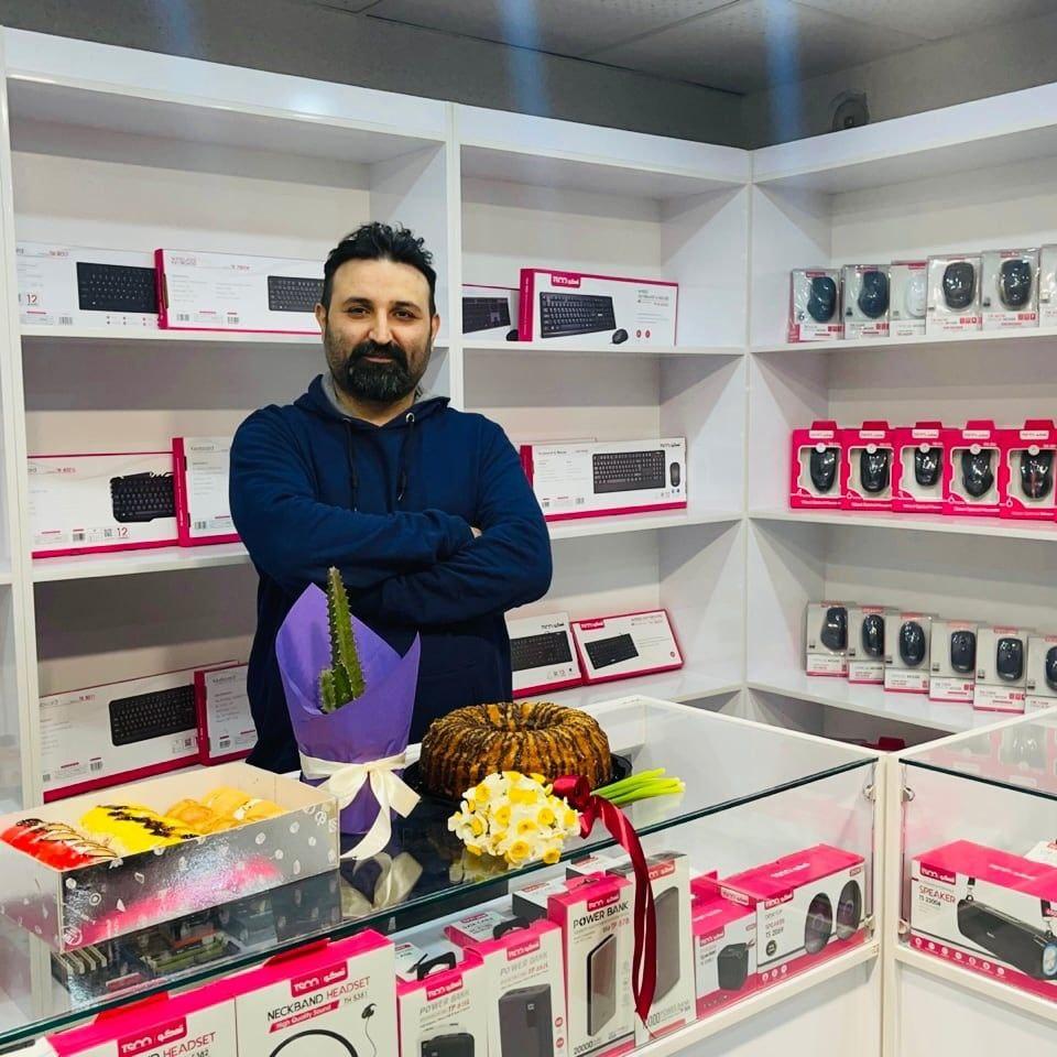 عکس فروشگاه وتعمیرگاه کامپیوتر نویان سیستم