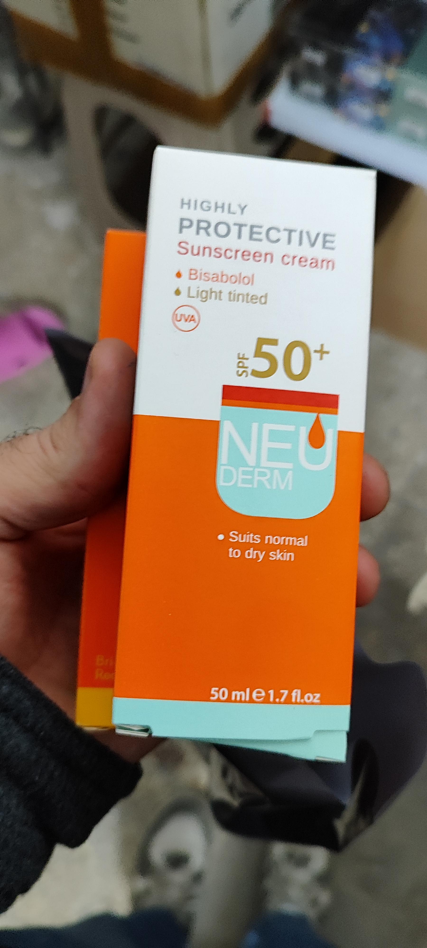 عکس فروشگاه کالا بی کالا