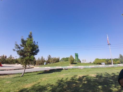 عکس پارک جنگلی زیباشهر