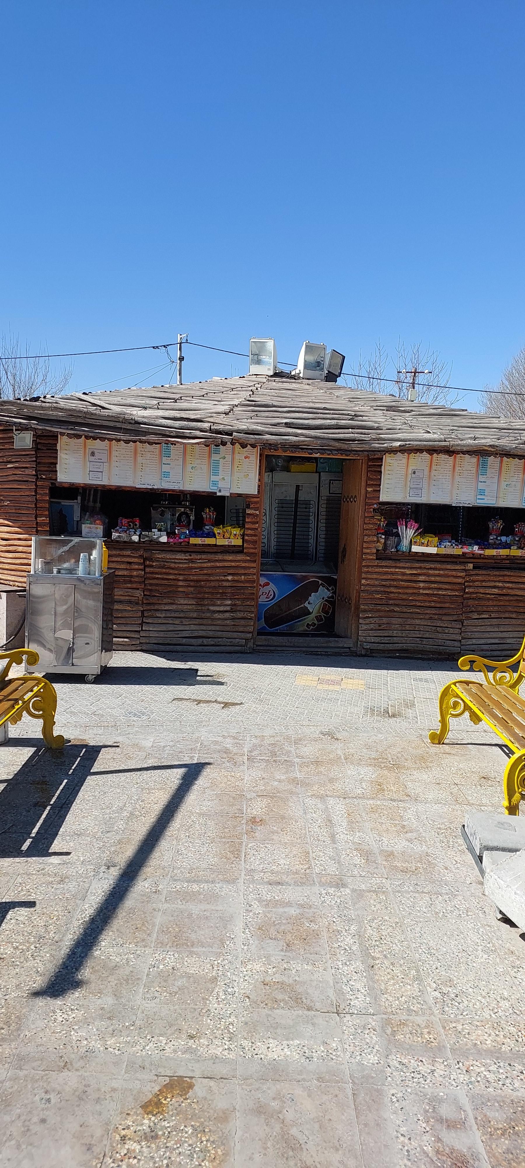 عکس کافی شاپ تیروژ