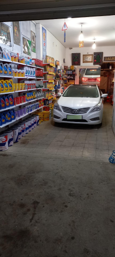 عکس اتوسرویس دین محمدی وخدمات آپاراتی و پنچرگیری