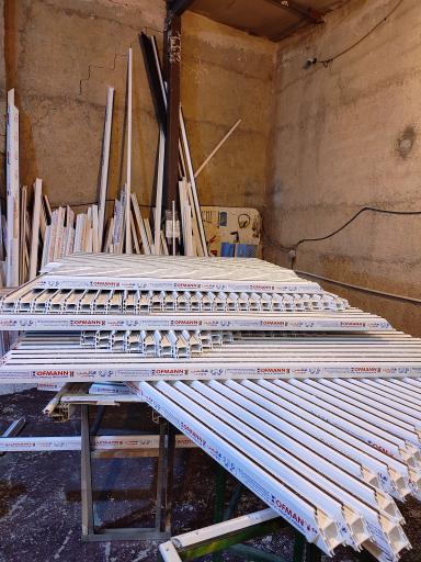 عکس درب و پنجره سازی یام وین