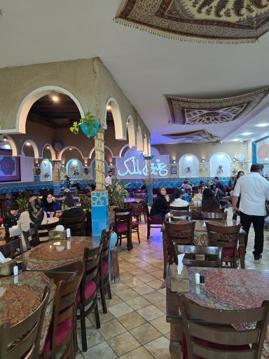 عکس سفره خانه سنتی عتیق الملک