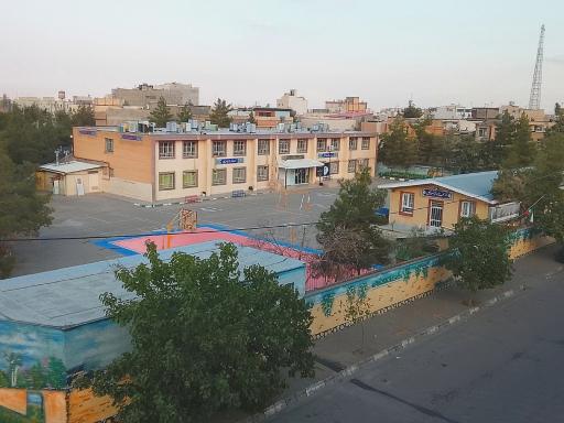 عکس دبیرستان دوره اول بی بی سلطنت قفلی